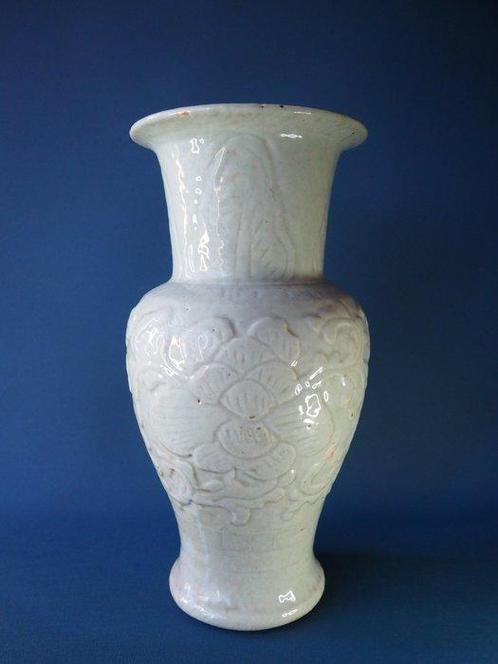 Vaas - Porselein - China - Qing Dynastie (1644-1911), Antiek en Kunst, Antiek | Overige Antiek