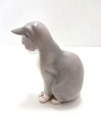 Bing & Grondahl - Beeldje, Cat - 12 cm - Porselein, Antiek en Kunst