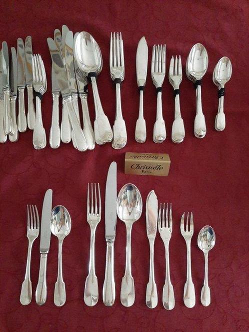 Christofle - Ménagère (60) - Plaqué(e) argent - Model Cluny, Antiek en Kunst, Antiek | Meubels | Tafels