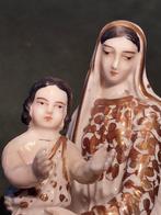 Beeld - Madonna met Kind - N.D Des Victoires - 21 cm -, Antiek en Kunst