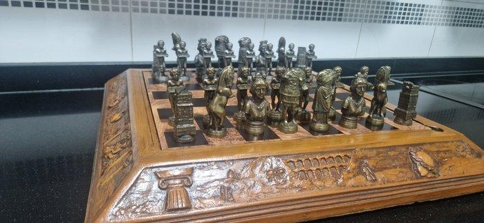 Schaakspel - Ajedrez de Lujo: El Imperio Romano en Tarraco, Antiek en Kunst, Curiosa en Brocante