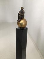 Corry Ammerlaan - Artihove - sculptuur, “ De overdenking “