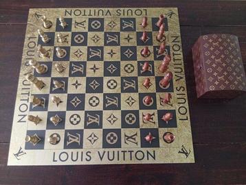 Anthony Dubois (1979) - Vuitton Chess Board Gold antique