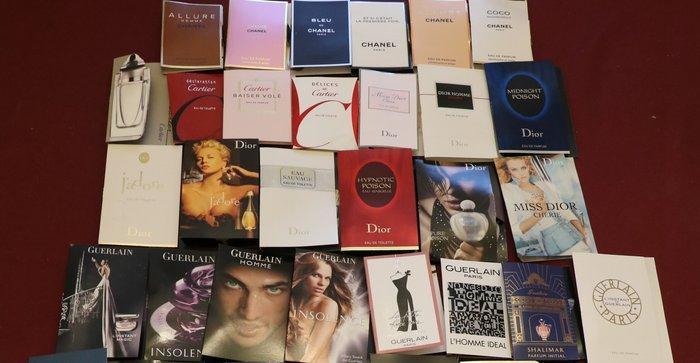 Themacollectie - Parfum staaltjes, Antiek en Kunst, Antiek | Speelgoed