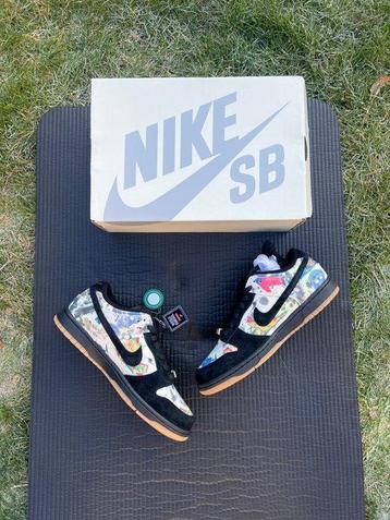 Nike X Supreme - Dunk Low SB - Low-top sneakers - Maat: EU beschikbaar voor biedingen