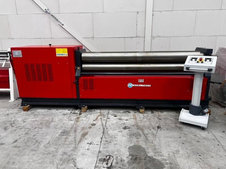 AYEL-TECH MRM-S 2050 x 190 plaatwals platenwals rollenwals, Doe-het-zelf en Bouw, Gereedschap | Overige machines, Nieuw