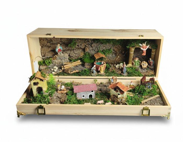 Isabelle Z. - Kerststal - Hout - 40 cm, Antiek en Kunst, Antiek | Boeken en Manuscripten