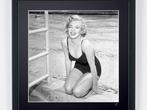 Marilyn Monroe Sitting By Pool 1952 - Fine Art Photography -, Verzamelen, Nieuw