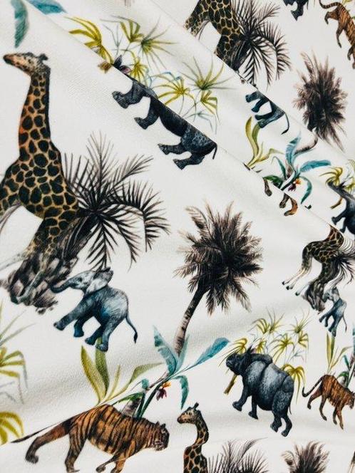 Avontuur in de Savanne: Een Kostbaar Fluweel met Exotische, Antiek en Kunst, Antiek | Tapijten, Tafelkleden en Textiel