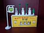 Matchbox 1:76 - 1 - Modelauto - BP Petrol Pumps & Sign A-1