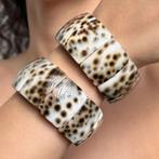 Set van 2 armbanden van schelp Cyprea Tigris, met, Verzamelen