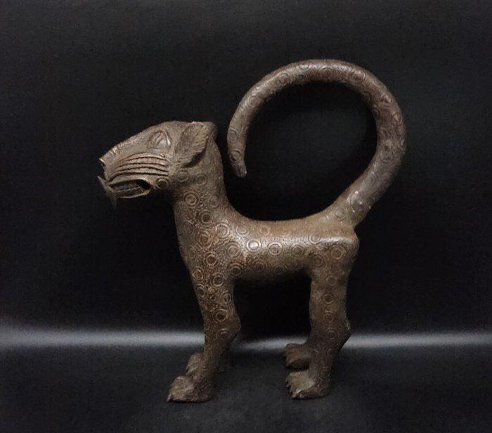 Grand léopard - sculptuur - oba - Benin (Zonder, Antiek en Kunst, Kunst | Niet-Westerse kunst