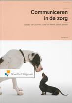 Communiceren in de zorg 9789001804978 Julia van Weert, Boeken, Verzenden, Zo goed als nieuw, Julia van Weert
