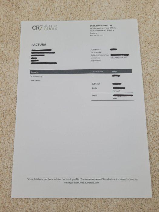 Cristiano Ronaldo. Bal ondertekend door CR7 met certificaat., Verzamelen, Overige Verzamelen