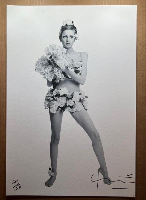 Bert Stern - Bert Stern signed Famous Twiggy in Dior wedding, Antiek en Kunst, Kunst | Schilderijen | Modern