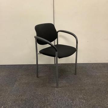 Tweedehands vergaderstoel, stapelstoel, zwarte stoffering -, Huis en Inrichting, Gebruikt, Zwart, Eén