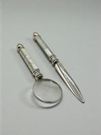 Decoratief ornament (2) - Frankrijk - Vergrootglas en, Antiek en Kunst