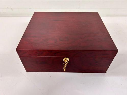 Adorini - Zonder Minimumprijs - Humidor - Hout, Verzamelen, Rookartikelen, Aanstekers en Luciferdoosjes