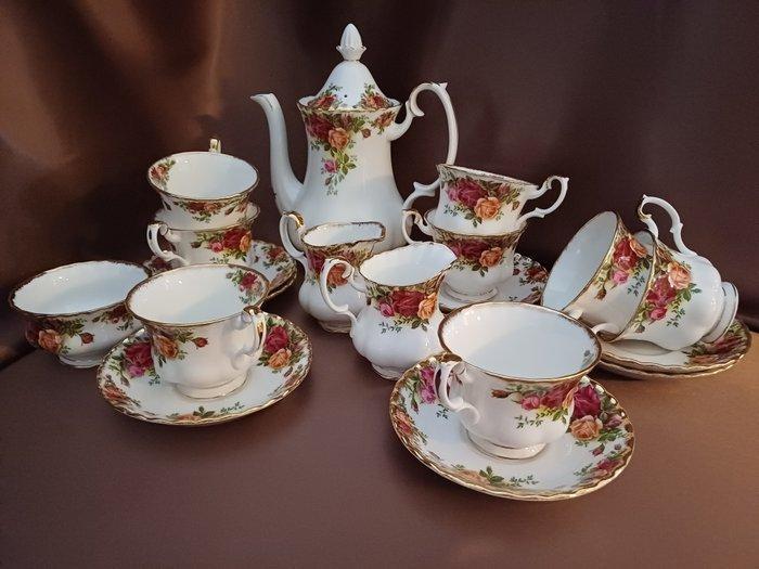 Royal Albert - Koffie- en theeservies (20) - Old Country, Antiek en Kunst, Antiek | Meubels | Tafels