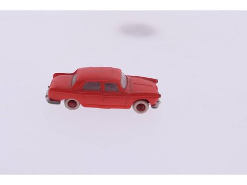 Schaal H0 Norev Peugeot 404 oranje #3034 (1:87), Hobby en Vrije tijd, Modeltreinen | H0, Gebruikt, Analoog, Ophalen of Verzenden