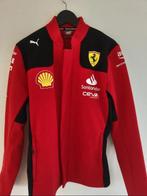 Ferrari - 2023 - Jacket, Verzamelen, Automerken, Motoren en Formule 1, Nieuw