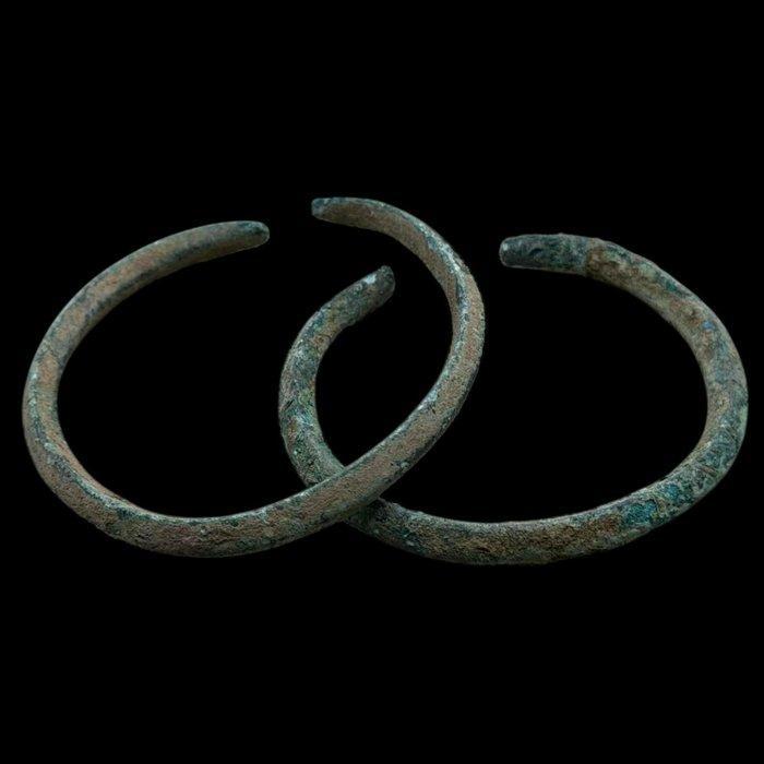 Replica van oude Keltische twee Armband (Zonder, Bijoux, Sacs & Beauté, Bijoux anciens