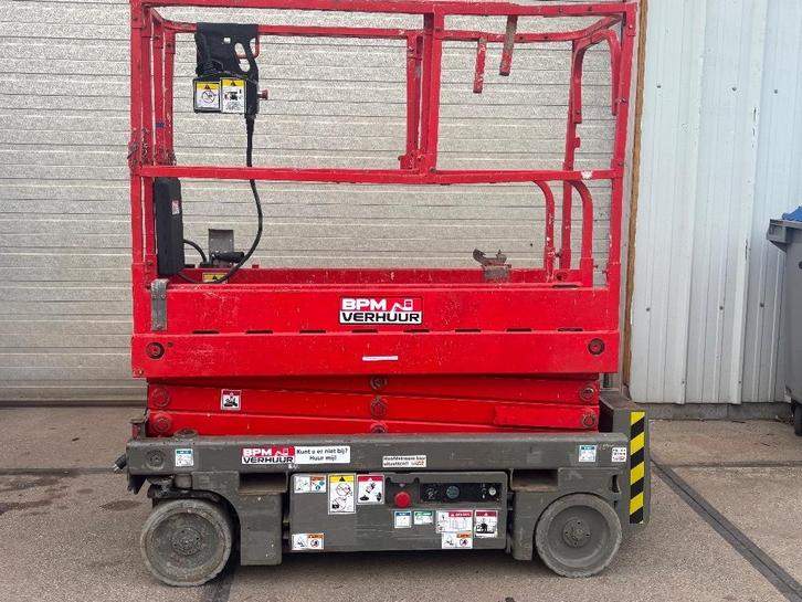 Haulotte Optimum  8 schaarhoogwerker 8m haulotte schaarlift, Zakelijke goederen, Machines en Bouw | Liften, Steigers en Ladders