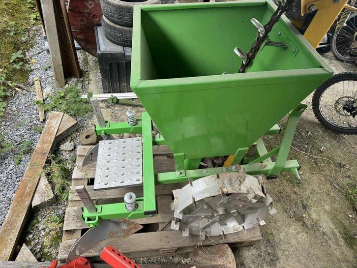 Partij aardappelrooier en pootmachine, Zakelijke goederen, Landbouw | Werktuigen