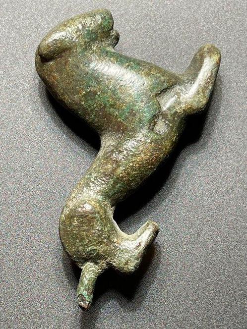 Oud-Romeins Brons Elegant gevormd zoömorfisch beeldje van, Antiek en Kunst, Antiek | Overige Antiek