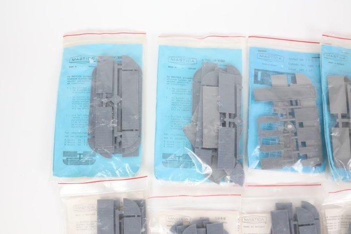 Mastica H0 - Modeltreinlandschap (14) - Tram- en bushaltes, Hobby en Vrije tijd, Modeltreinen | H0