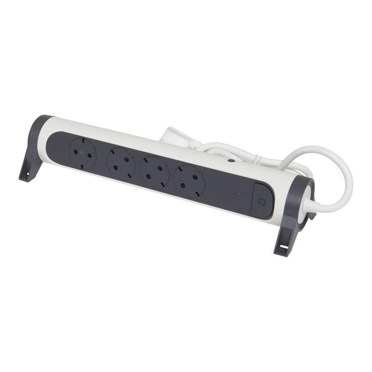 Legrand Premium Automatisch Stopcontact 4x Met 1,5m Kabel, Doe-het-zelf en Bouw, Elektriciteit en Kabels, Verzenden