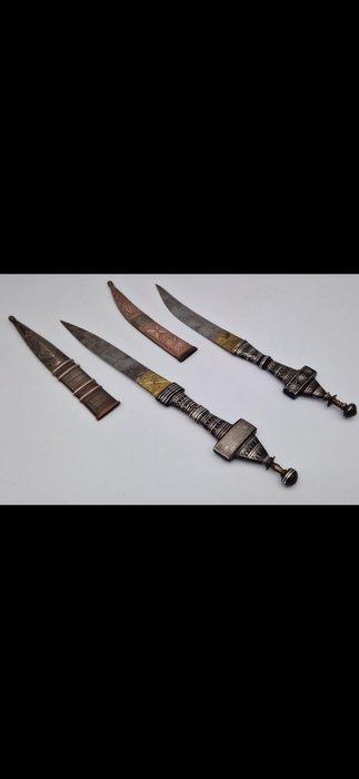 Dolk - Mauritanië (Zonder minimumprijs), Antiquités & Art, Art | Art non-occidental