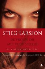 De vrouw die met vuur speelde 9789056723095 Stieg Larsson, Boeken, Verzenden, Gelezen, Stieg Larsson