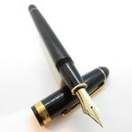 Platinum - #3776 Century (Black) - 14K gold nib (Fine) -, Verzamelen, Pennenverzamelingen, Nieuw