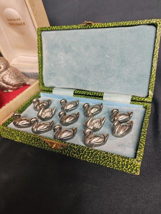 Messensteun (12) - geplateerd met zilver, Antiek en Kunst, Antiek | Meubels | Tafels