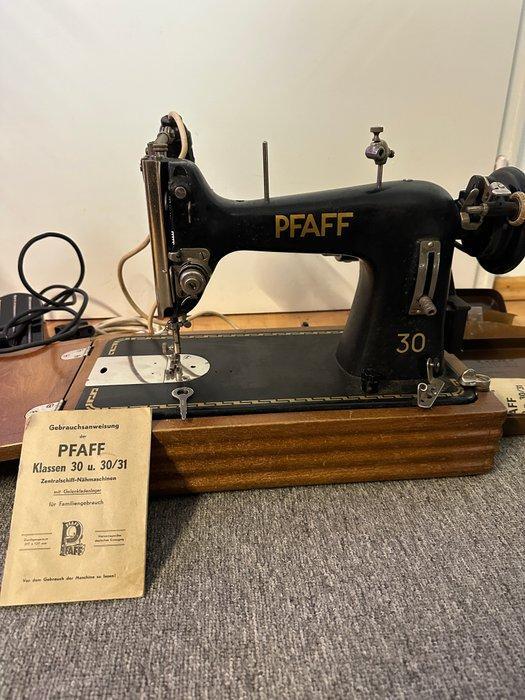 Pfaff 30 Naaimachine - Metaal, Antiquités & Art, Art | Objets design