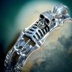 Skeletons Zilveren Armband - Uiterst verfijnde details -, Antiek en Kunst