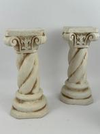 Support (2) - Une paire de colonnes néoclassiques. - Plâtre