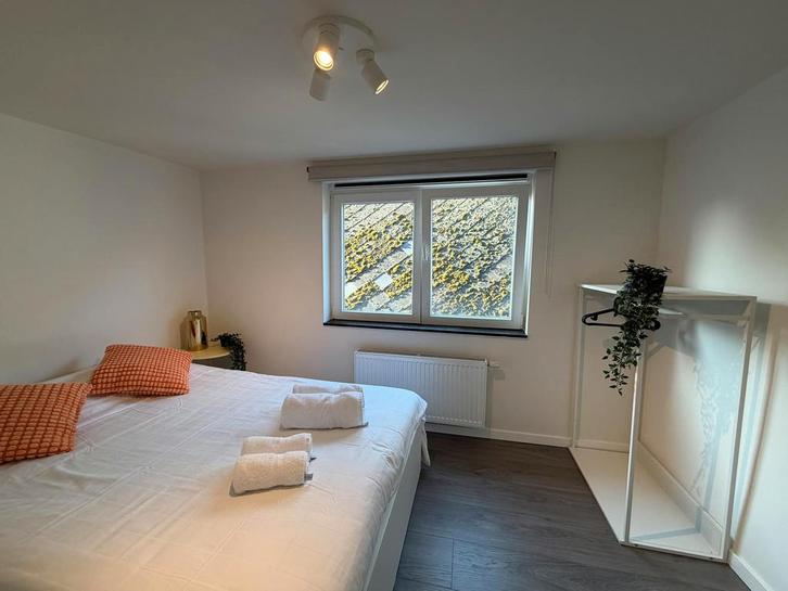 Appartement aan Rue dOphem, Brussels, Immo, Appartementen en Studio's te huur, 50 m² of meer