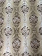 San Leucio - Kostbaar gebrocaat zijde met goud stof met