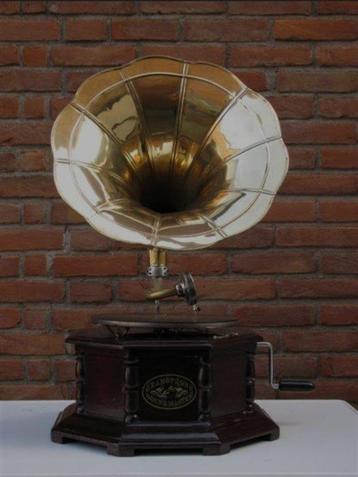 SoundMasters - 78 RPM Grammofoon beschikbaar voor biedingen