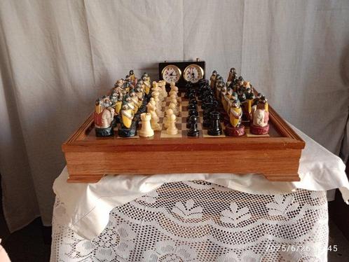 Jeu déchecs - bois, pâte, métal et porcelaine, Antiek en Kunst, Curiosa en Brocante
