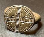 Middeleeuwen, kruisvaardersperiode Brons Symbolische ring