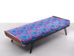 Bed - IJzer - daybed, spaceage