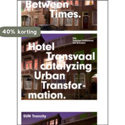 Between Times 9789085068181, Boeken, Kunst en Cultuur | Architectuur, Gelezen, Verzenden