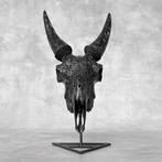 PAS DE PRIX MINIMUM - Crâne de chèvre noire sculpté à la, Antiek en Kunst