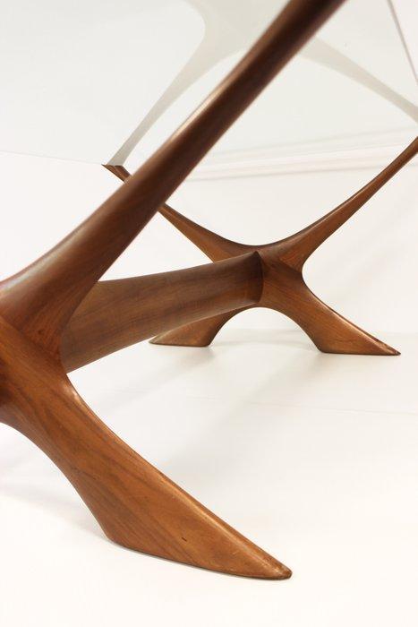 CF Christensen - Illum Wikkelso - Table - Noyer, Teck, Antiek en Kunst, Antiek | Meubels | Stoelen en Sofa's