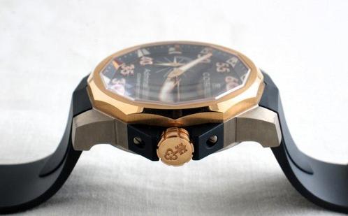 Corum - Admirals Cup Competition - 18 Carat Solid Pink, Handtassen en Accessoires, Horloges | Heren