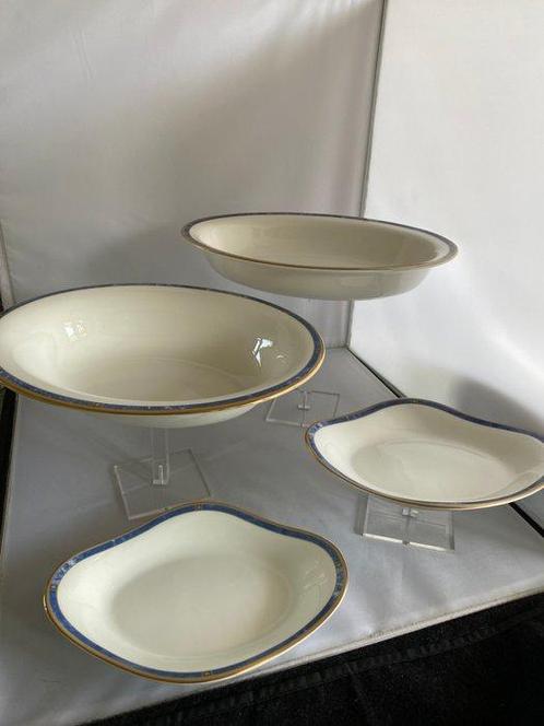 Wedgwood - Schaal (4) - Cantata - Porselein, Bone China -, Antiek en Kunst, Antiek | Meubels | Tafels