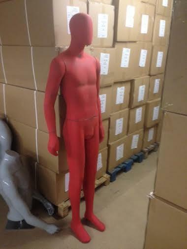 *TIP*  rode en grijze used look mannequins gebruikt in a st, Zakelijke goederen, Kantoor en Winkelinrichting | Winkel en Inventaris